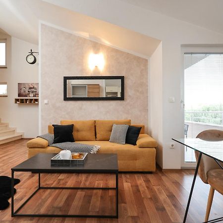 Apartments Anita Nin Dış mekan fotoğraf