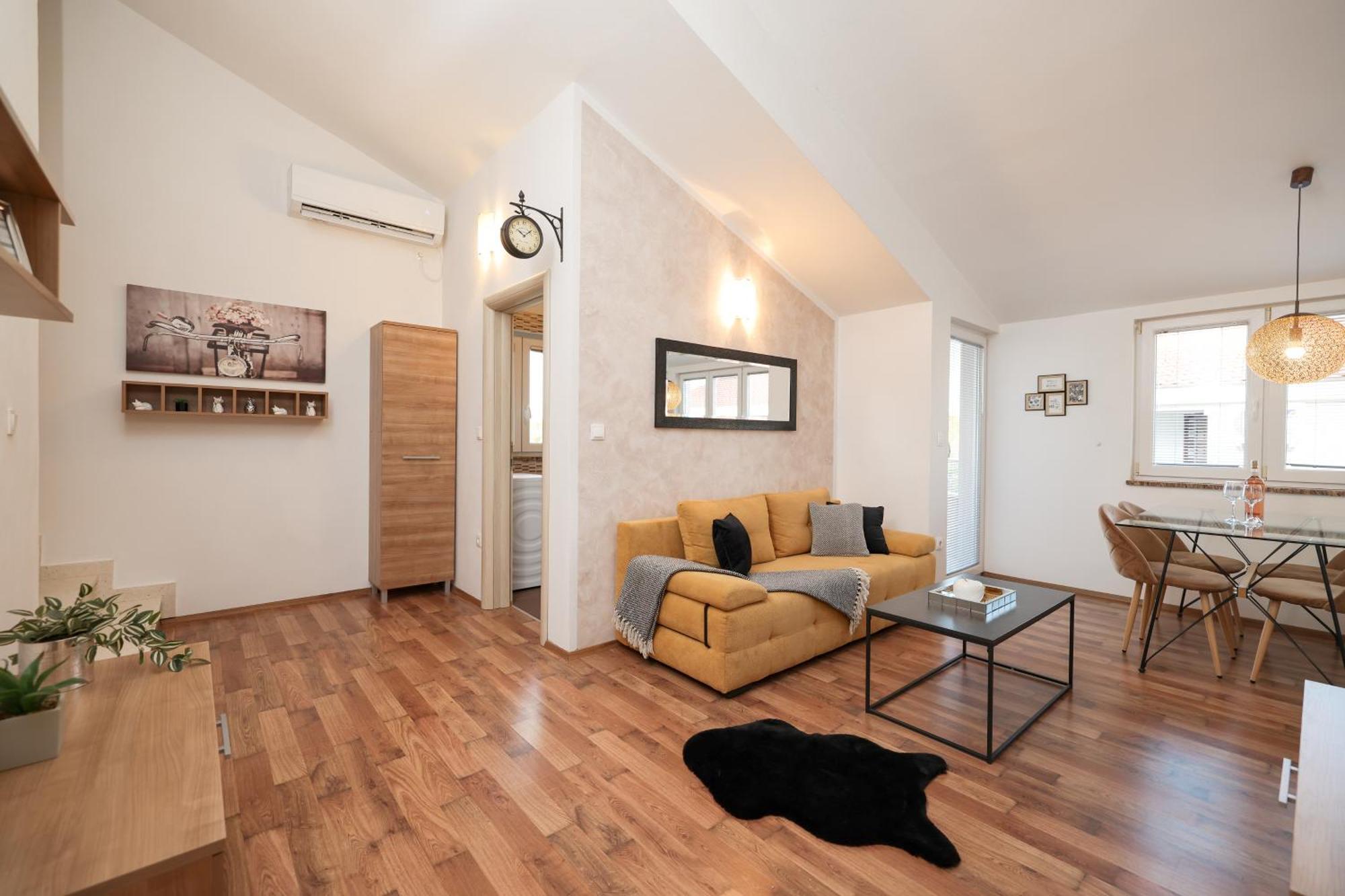 Apartments Anita Nin Dış mekan fotoğraf