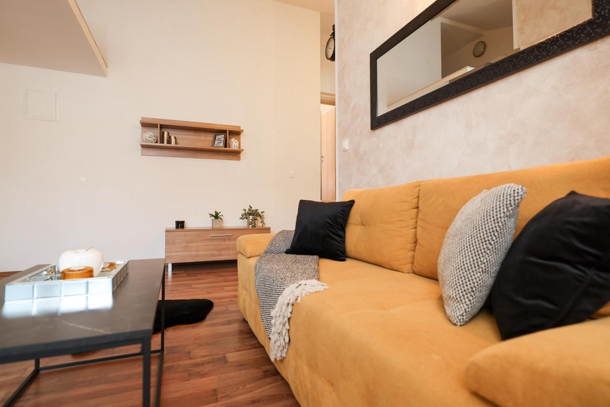 Apartments Anita Nin Dış mekan fotoğraf
