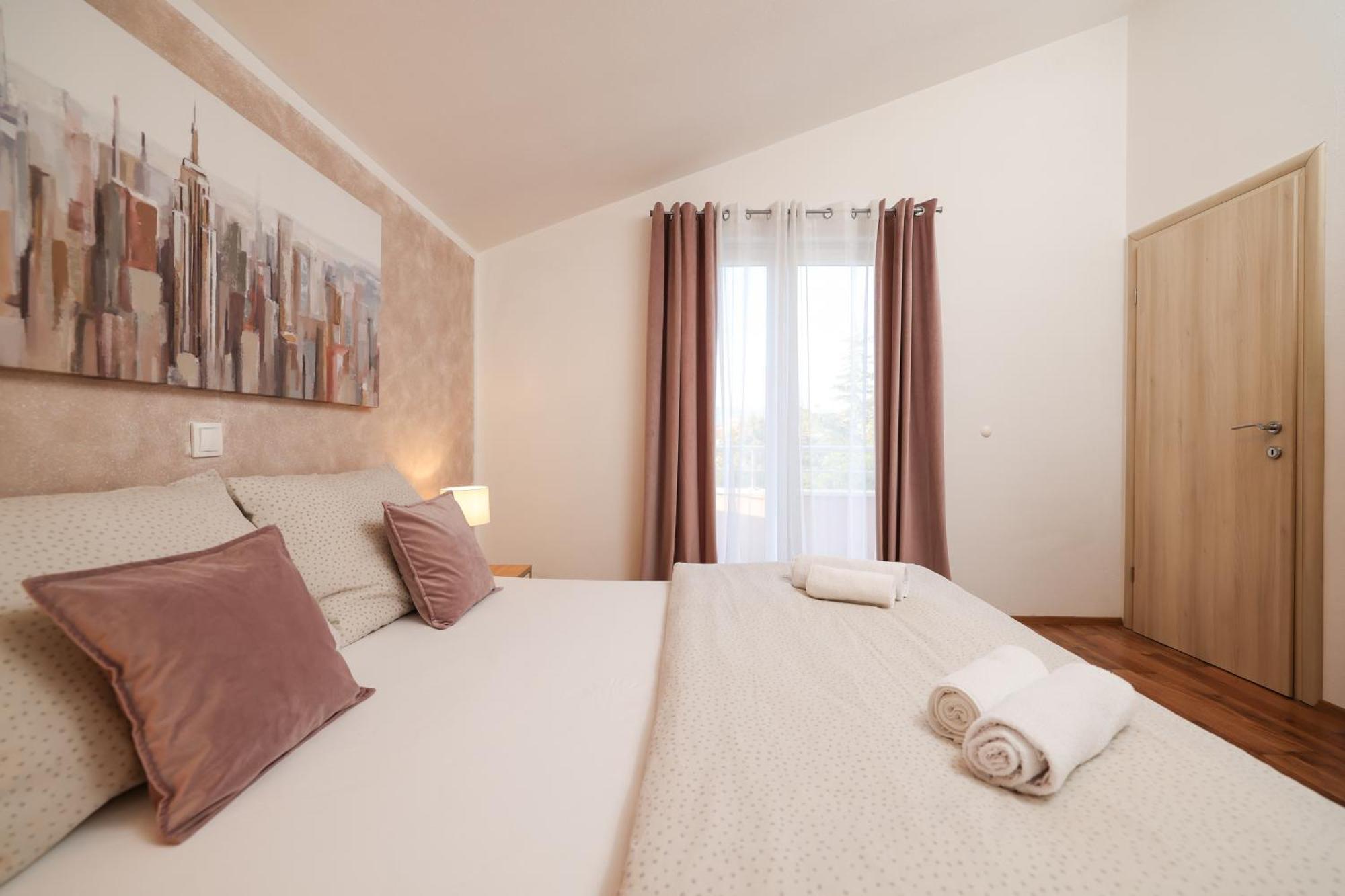 Apartments Anita Nin Dış mekan fotoğraf